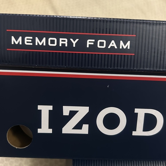 Izod Men’s Memory Foam Barlow Sneakers size 9.5, 10, 11 NWT - Picture 3 of 6